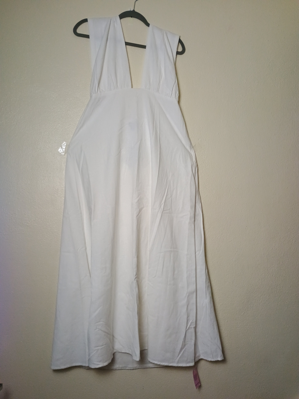 Maxi Dress Us 10 White Linen Look Halterneck Plunging V-Neck